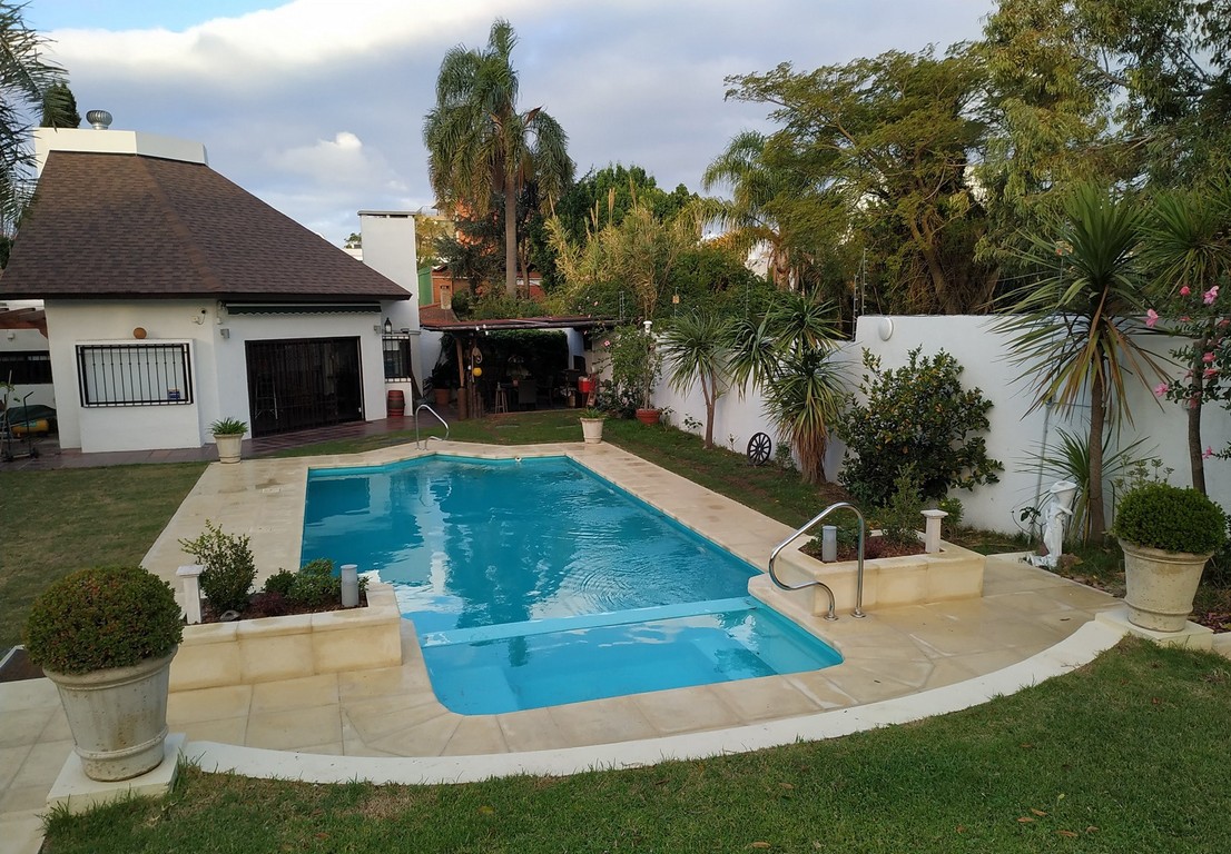 Caribe ist eine der beliebtesten verstärkten Membranen, die Cefil Pool in Schwimmbädern installieren