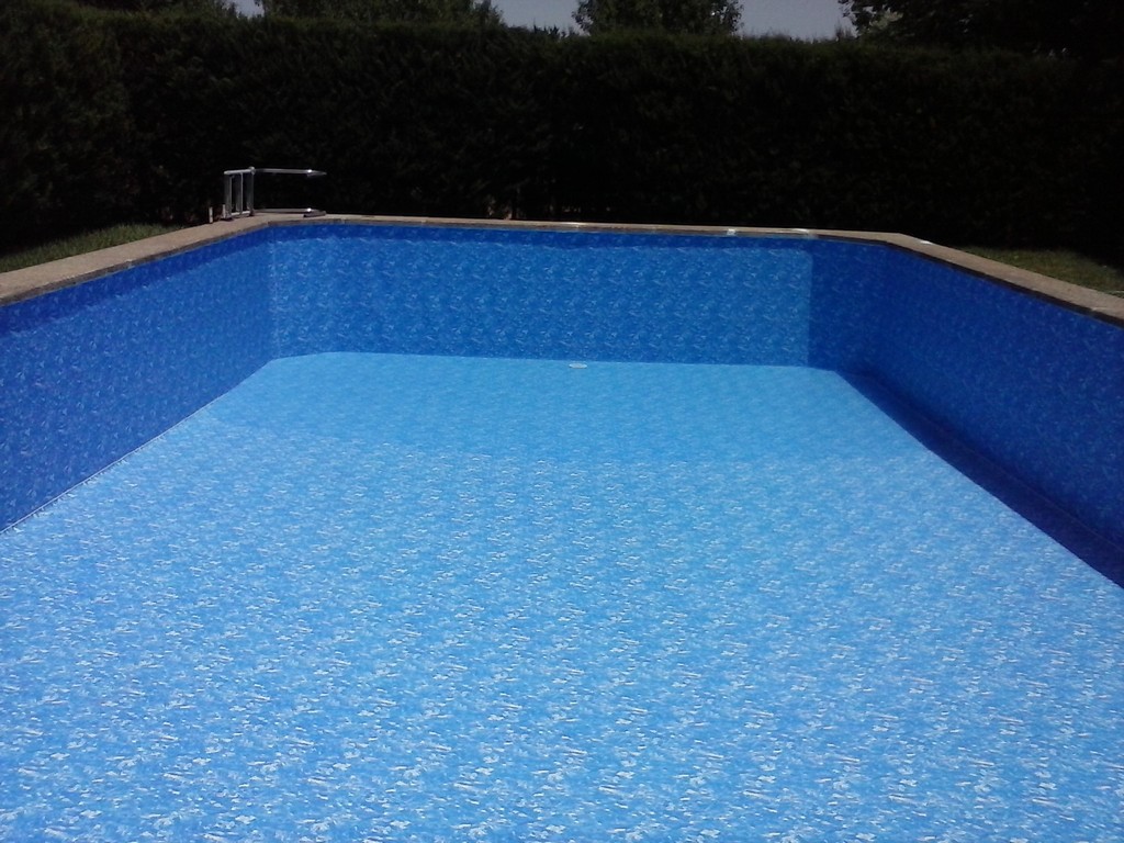 Chypre est l'une des membranes blindées les plus populaires qui Cefil Pool installer dans les piscines