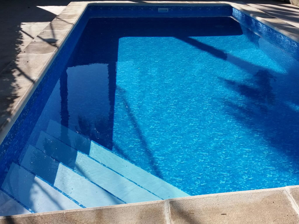 Cyprus is one of the most popular armored membranes that Cefil Pool install in swimming pools