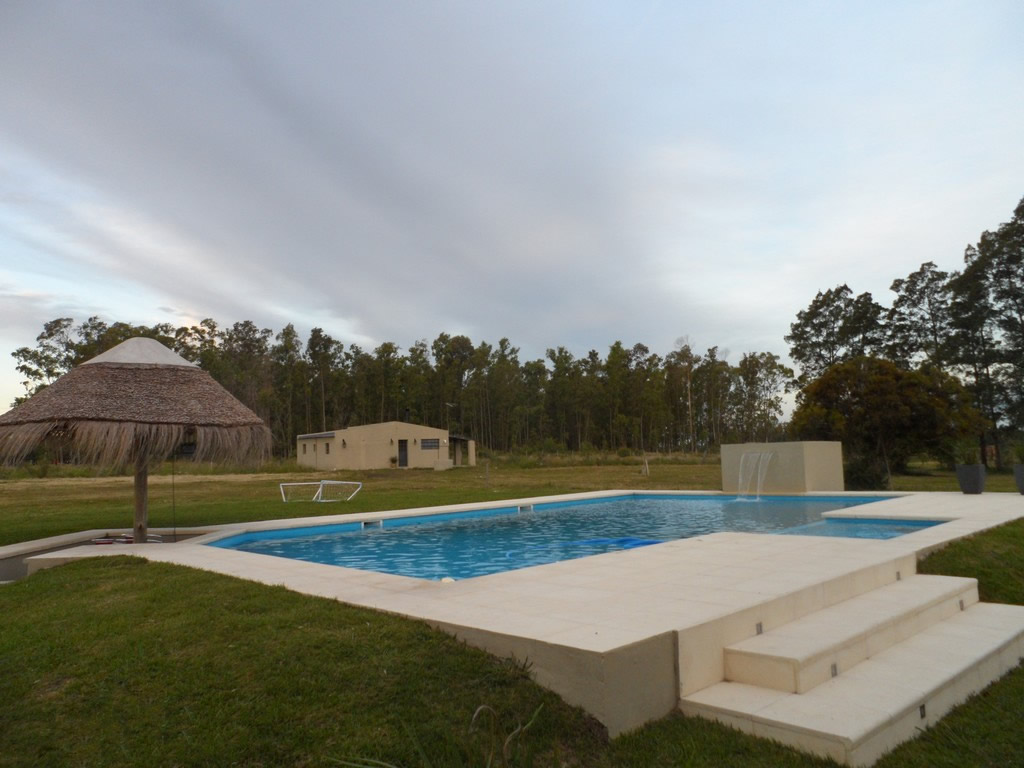 Francja to jedna z najpopularniejszych wzmocnionych membran, które Cefil Pool zainstalować w basenach