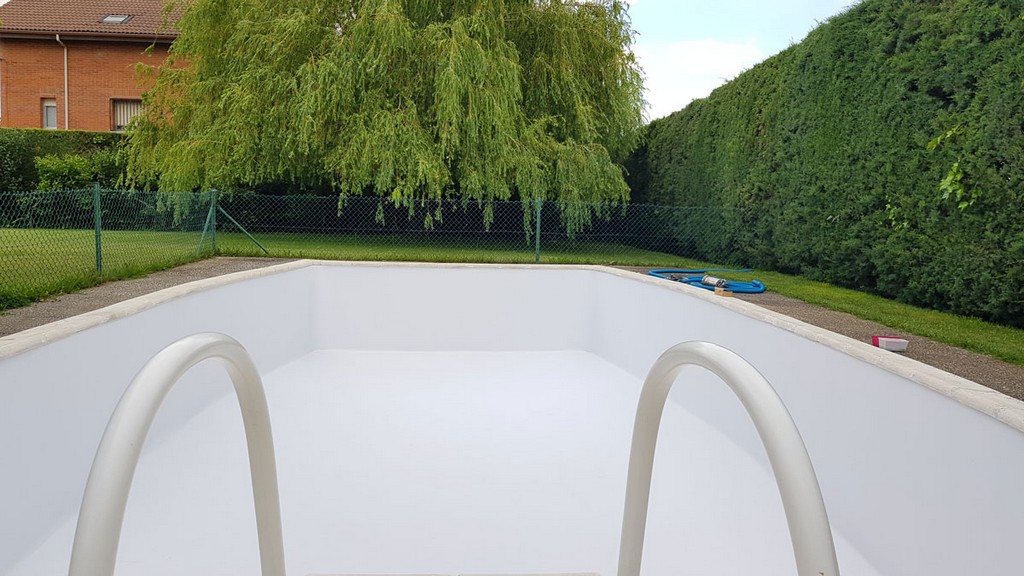 Inter is one of the most popular reinforced membranes that Cefil Pool install in swimming pools