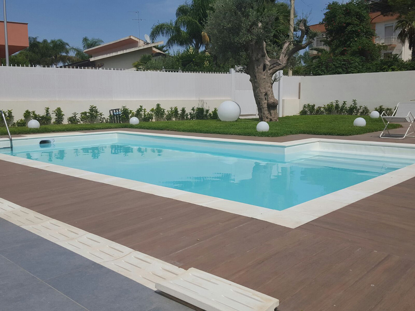 Inter é uma das membranas reforçadas mais populares que Cefil Pool instalar em piscinas