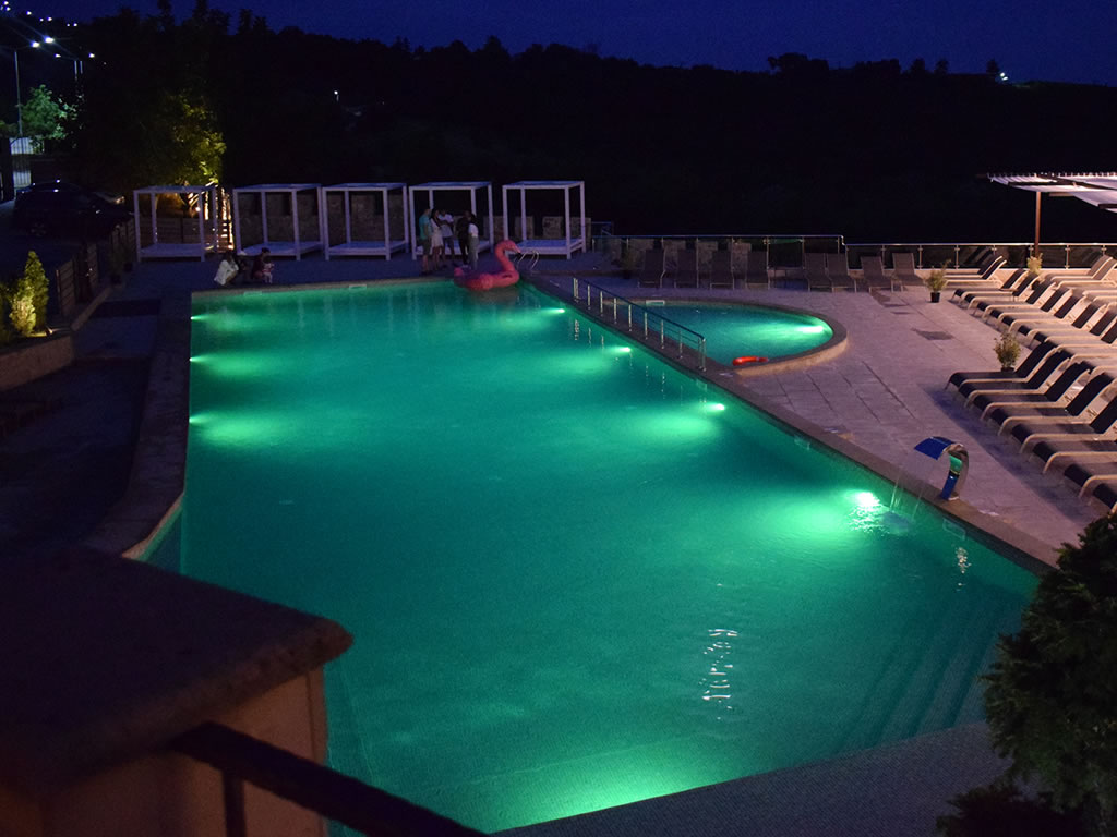 La zibeline méditerranéenne est l'une des membranes blindées les plus populaires qui Cefil Pool installer dans les piscines