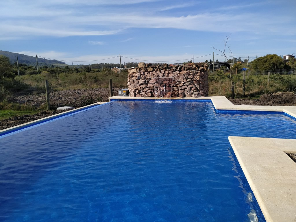 Nesy è una delle membrane rinforzate più popolari che Cefil Pool installare nelle piscine