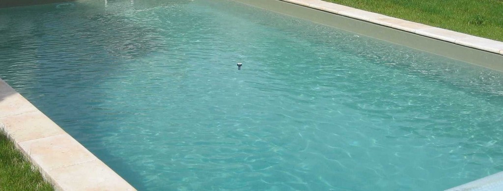 Olive est l'une des membranes renforcées les plus populaires qui Cefil Pool installer dans les piscines
