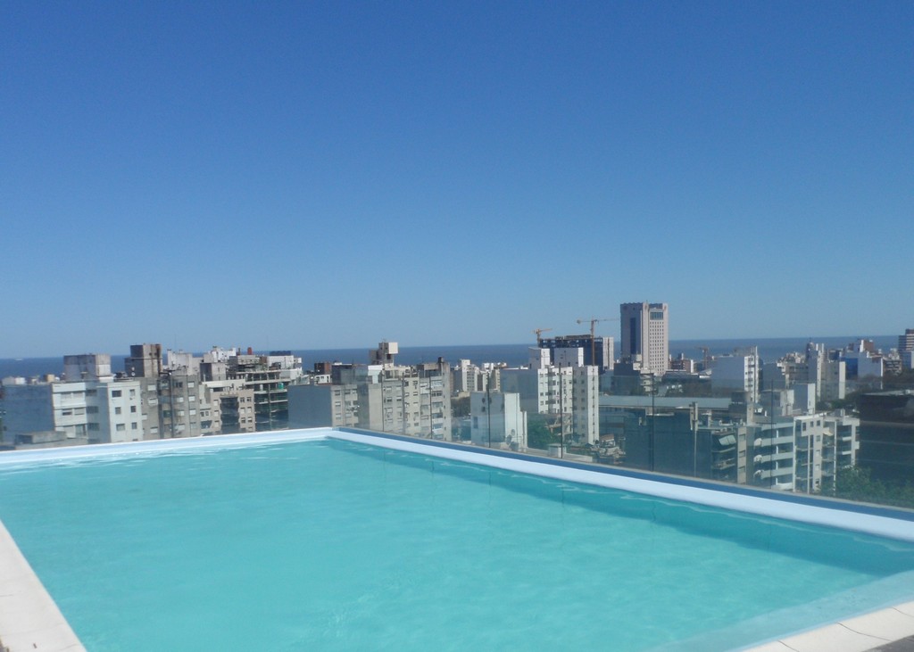 Pool è una delle membrane rinforzate più popolari che Cefil Pool installare nelle piscine