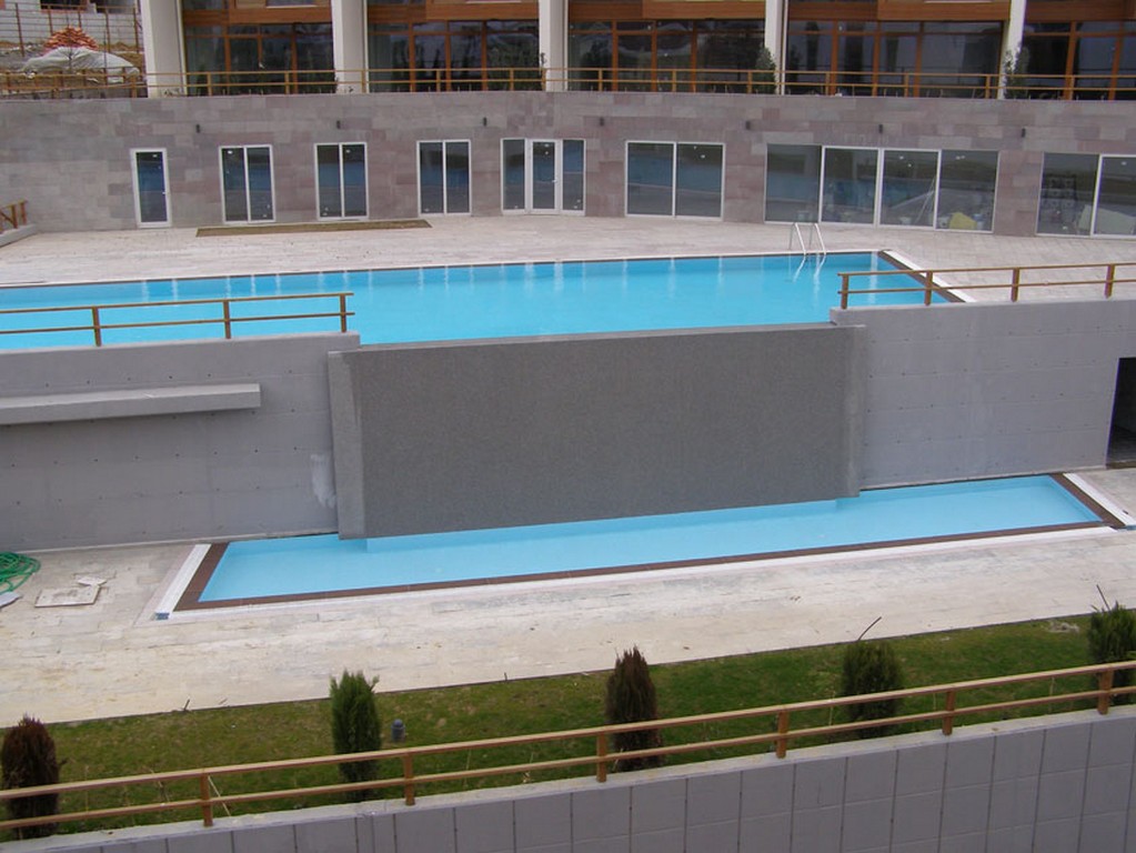 Basen to jedna z najpopularniejszych wzmocnionych membran, które Cefil Pool zainstalować w basenach