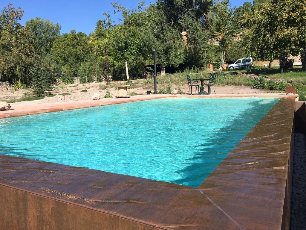 Sable é uma das membranas blindadas mais populares que Cefil Pool instalar em piscinas