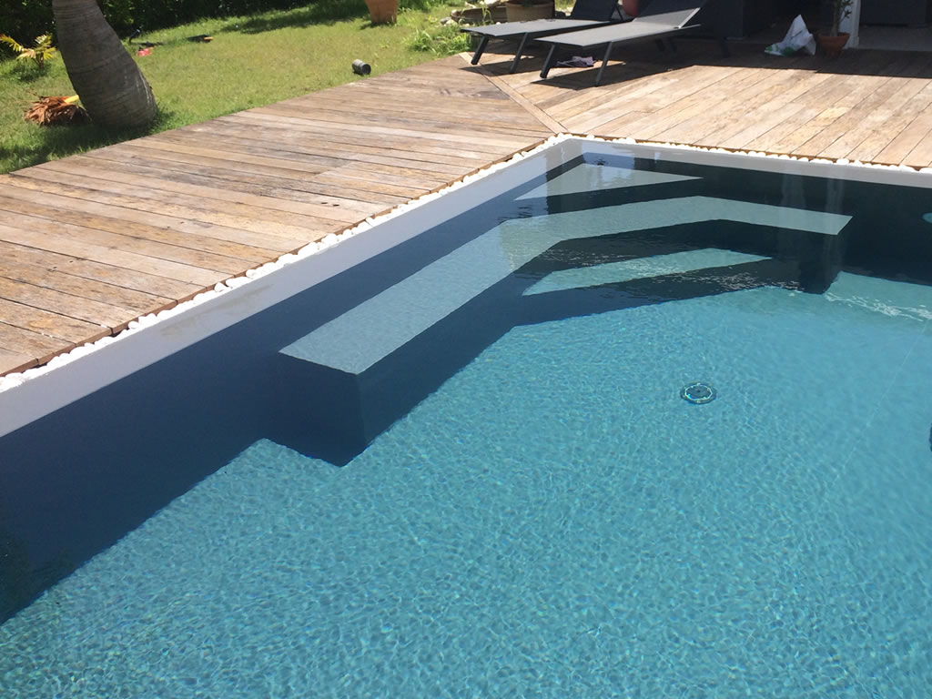 Anthracite Grey Reflection — одна из самых популярных армированных мембран, Cefil Pool устанавливать в бассейнах