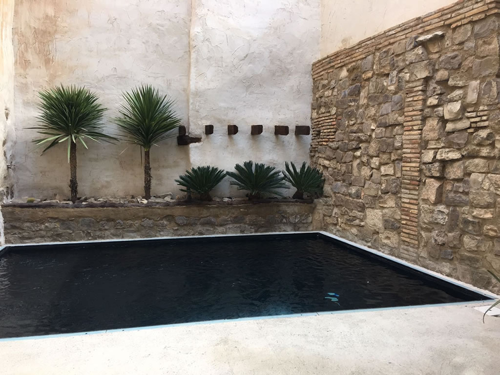 Antracite Grey Reflection è una delle membrane rinforzate più popolari che Cefil Pool installare nelle piscine