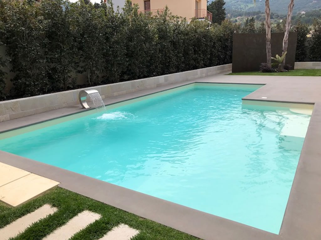 Sable Reflection — одна из самых популярных одноцветных бронемембран, Cefil Pool устанавливать в бассейнах