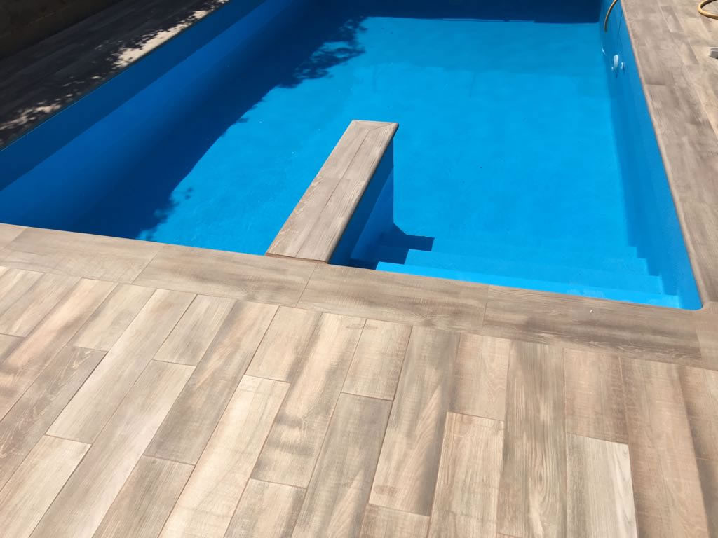 Urdike Reflection is one of the most popular reinforced membranes that Cefil Pool install in swimming pools