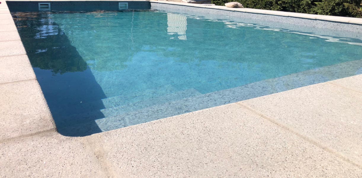 Ciclon est l'une des membranes renforcées les plus populaires qui Cefil Pool installer dans les piscines